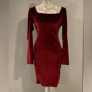 Gobles long sleeve, velvet bodycon dress. Size XL.